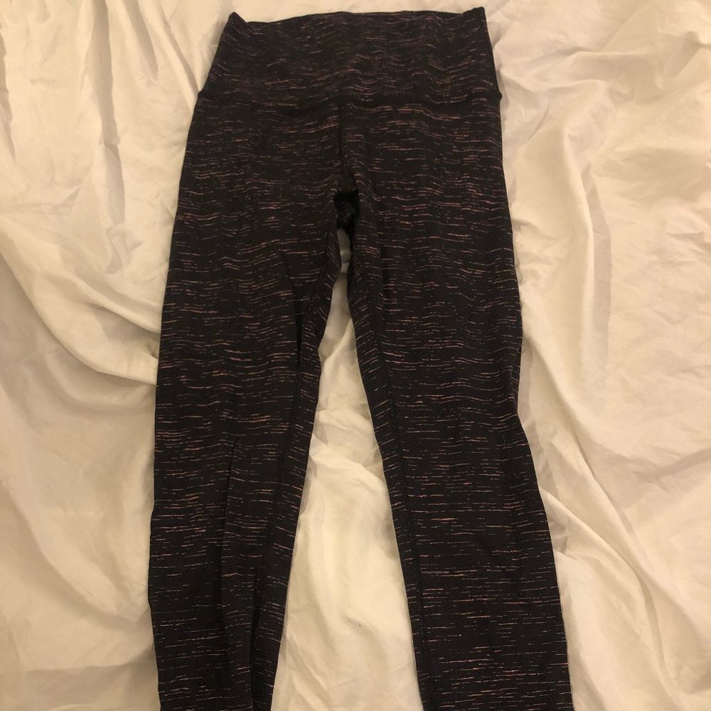 Lululemon stripe pattern leggings 7/8